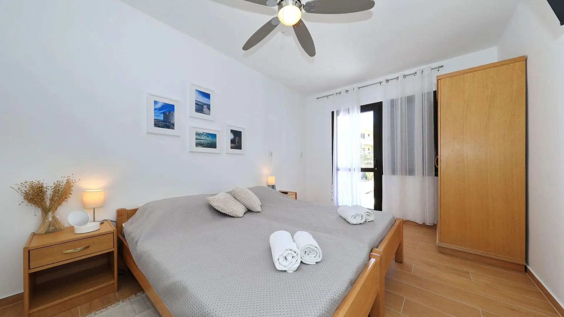 Hibis, No 3 Apartment Starigrad Paklenica Croatia